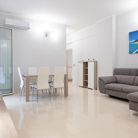Modern Flat 250 Mt From The Sea - Albissola Marina Exterior foto