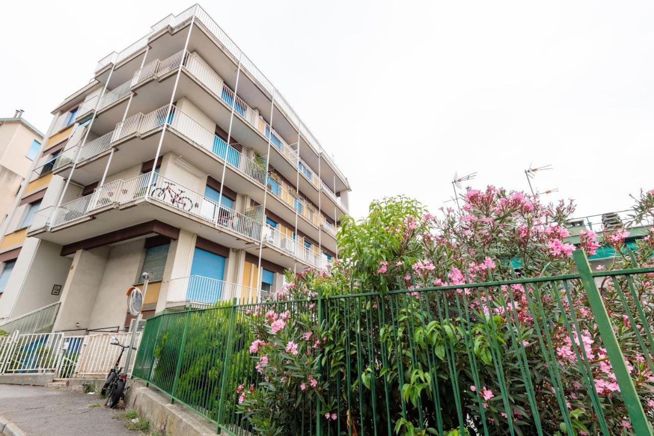 Modern Flat 250 Mt From The Sea - Albissola Marina Exterior foto